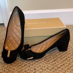 Michael Kors Kiera flex mid pump